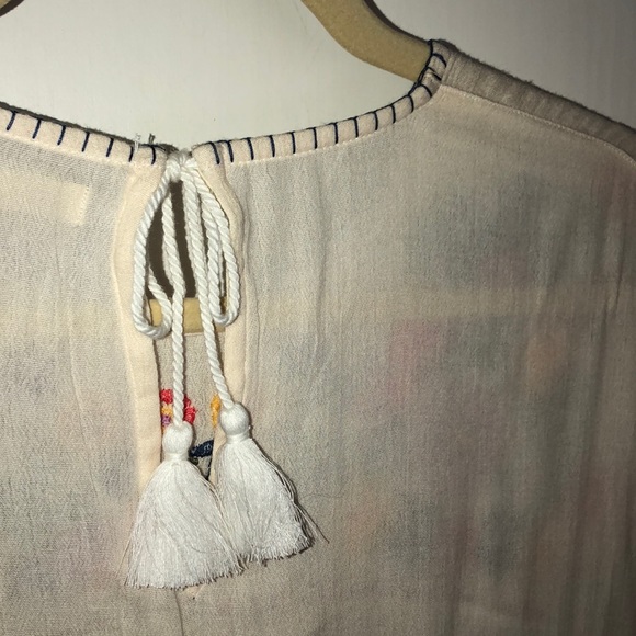 Hollister Embroidered Top - Picture 4 of 4